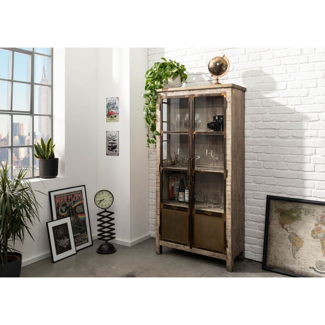 Massivmöbel24 Vitrine Mango braun lackiert HEAVY INDUSTRY