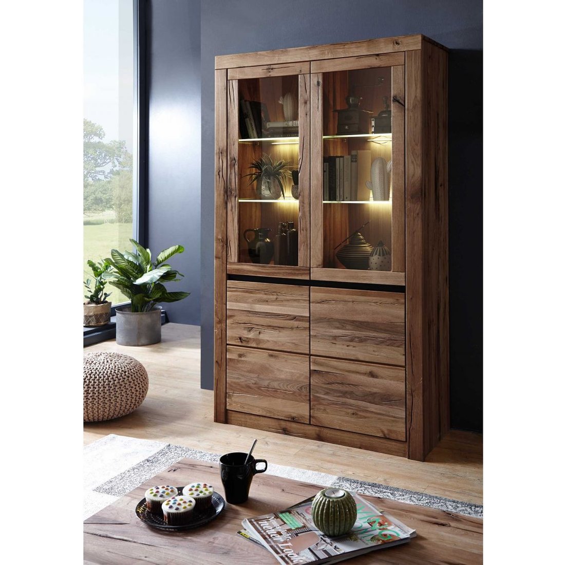 Massivmöbel24 Vitrine Wild-/Zerreiche Tabacco brown geölt MONTREUX
