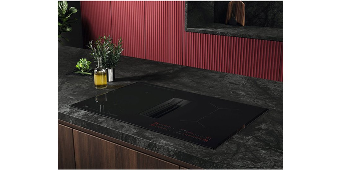 AEG TH84CB03FB Piano ad induzione con cappa integrata…