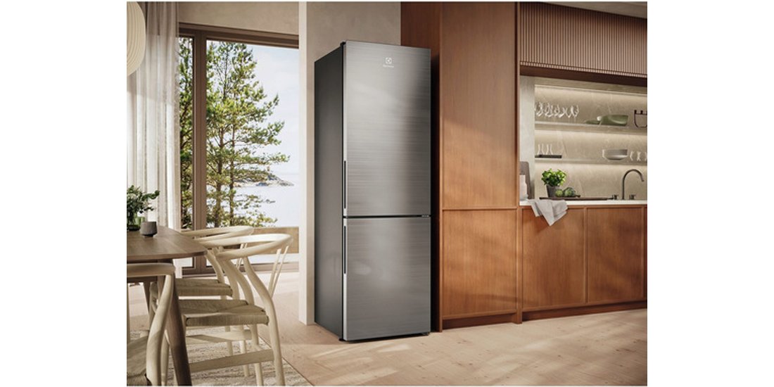 Electrolux LNT7MC32X Frigocongelatore 700 GreenZone…