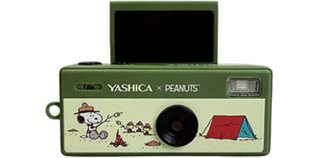 Yashica Peanuts Funtastic Keychain Snoopy 1/4…