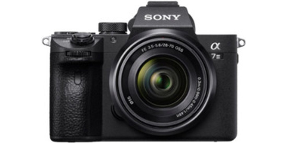 Sony α 7 III + 28-70mm MILC 242 MP CMOS…