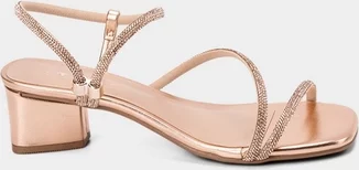 Imagem principal Sandália Feminina Penélope Salto Médio Geométrico Tiras Strass Metalizado Rose Gold Ouro Rose PENÉLOPE Ouro Rose