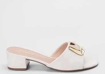 Imagem principal Tamanco Feminino Penélope Salto Bloco Médio Detalhe Bold Off White PENÉLOPE Off White