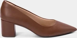 Imagem principal Scarpin Feminino Penélope Salto Bloco Médio Marrom Preto PENÉLOPE Preto