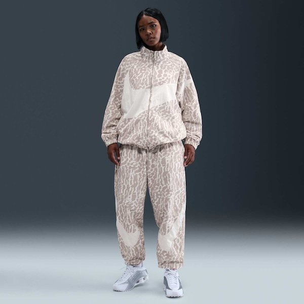 Imagem principal Calça Nike Sportswear Trend Woven Feminina CINZA/BRANCO Nike CINZA/BRANCO