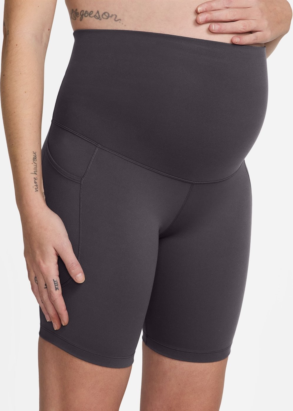 Shorts Nike Maternidade Dri-FIT One Feminino