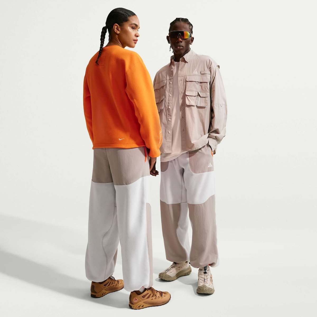 Imagem principal Calça Nike ACG Unissex Bege Nike Bege