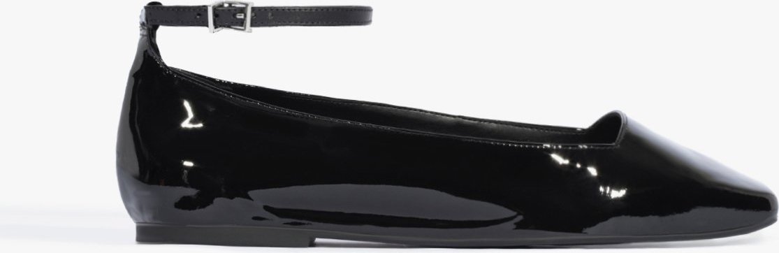 Sapatilha Lucy Verniz Preta