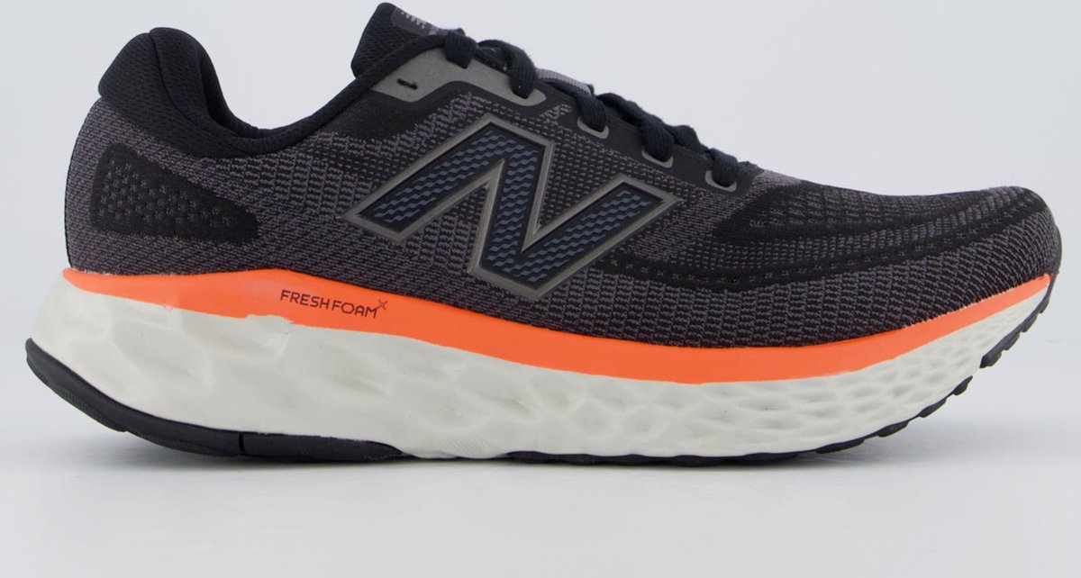 Tênis New Balance Fresh Foam X Evoz V4 Preto e Coral