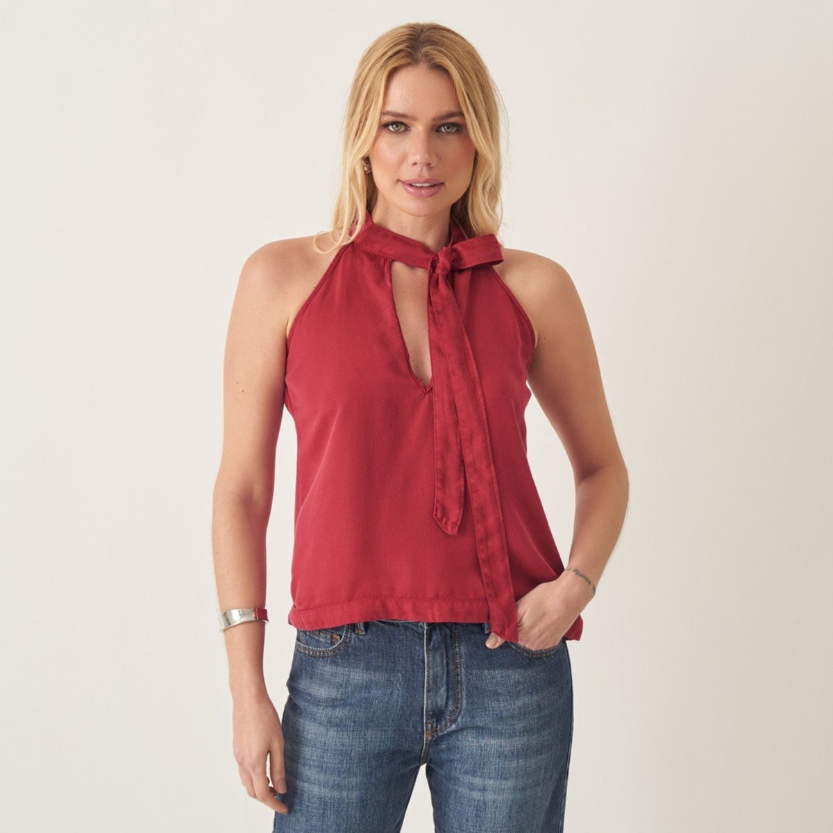 Blusa Tencel Cava Americana com Laço