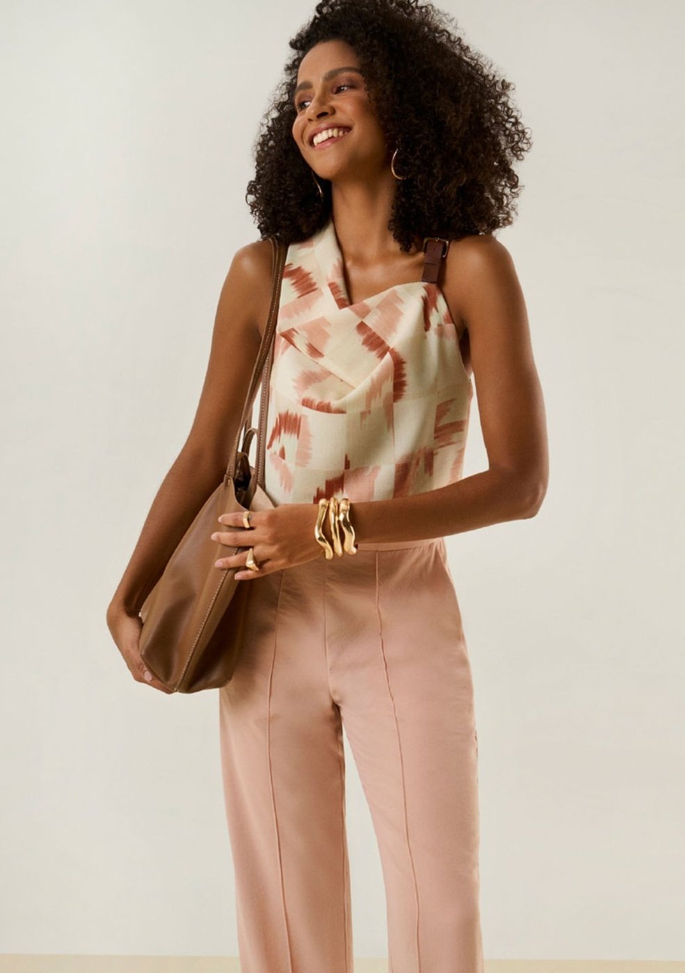 Imagem principal Blusa Maria Valentina Solta Decote V Sem Alça Padrão rosa Maria Valentina rosa