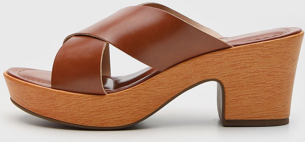 Sandália Feminina VIA UNO Salto Bloco Tiras Cruzadas