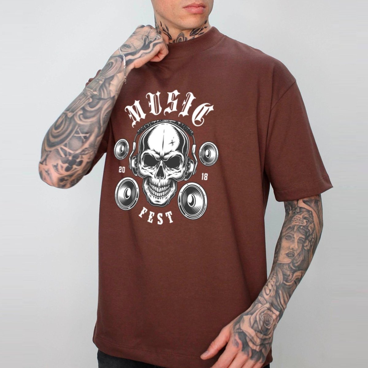 Imagem principal Camiseta Ousy Streetwear Music Fest Caveira com Headphones Oversized Unissex marrom ousy marrom