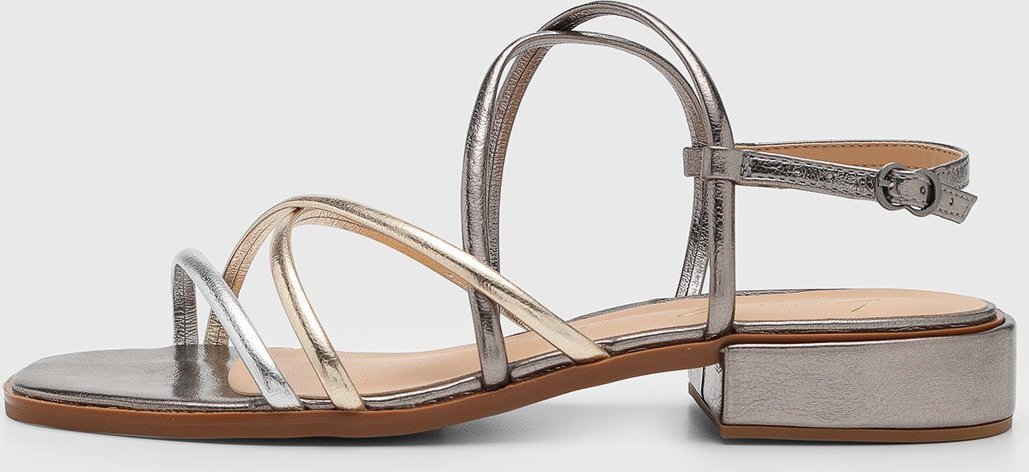 Imagem principal Sandália Feminina Luiza Barcelos Tiras Metalizadas Multicoloridas prata Luiza Barcelos prata