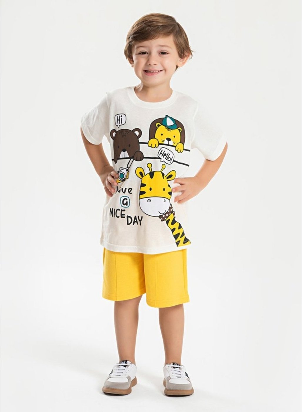 Imagem principal Infantil - Conjunto Molekada Verão Menino Natural Camiseta e Bermuda Com Recorte Turma da Selva bege natural Molekada bege natural