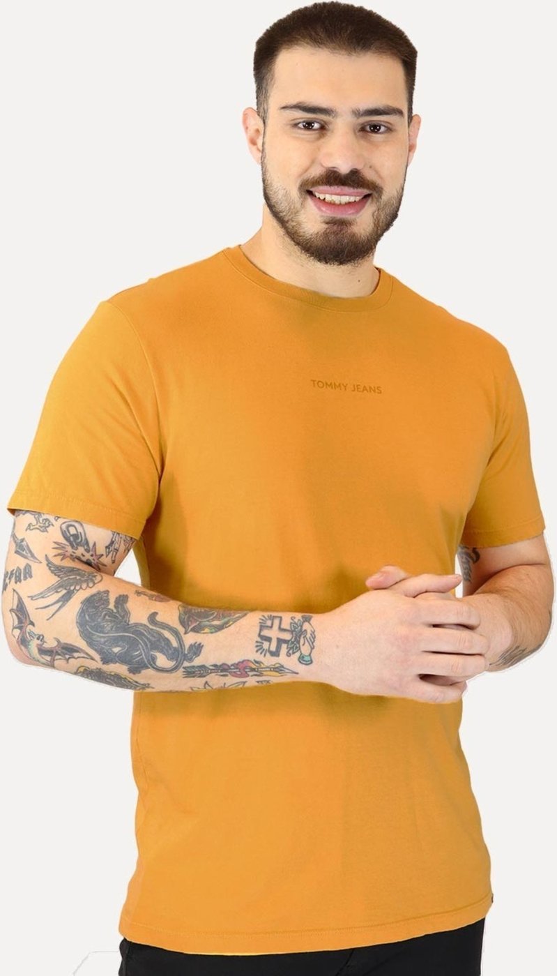 Imagem principal Camiseta Tommy Jeans Masculina Linear Gel Mostarda amarelo Tommy Jeans amarelo