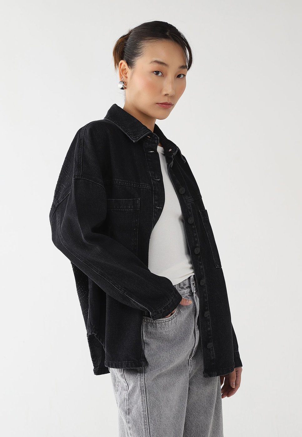 Imagem principal Camisa Jeans Feminina Lez a Lez Oversized Preta preto preto