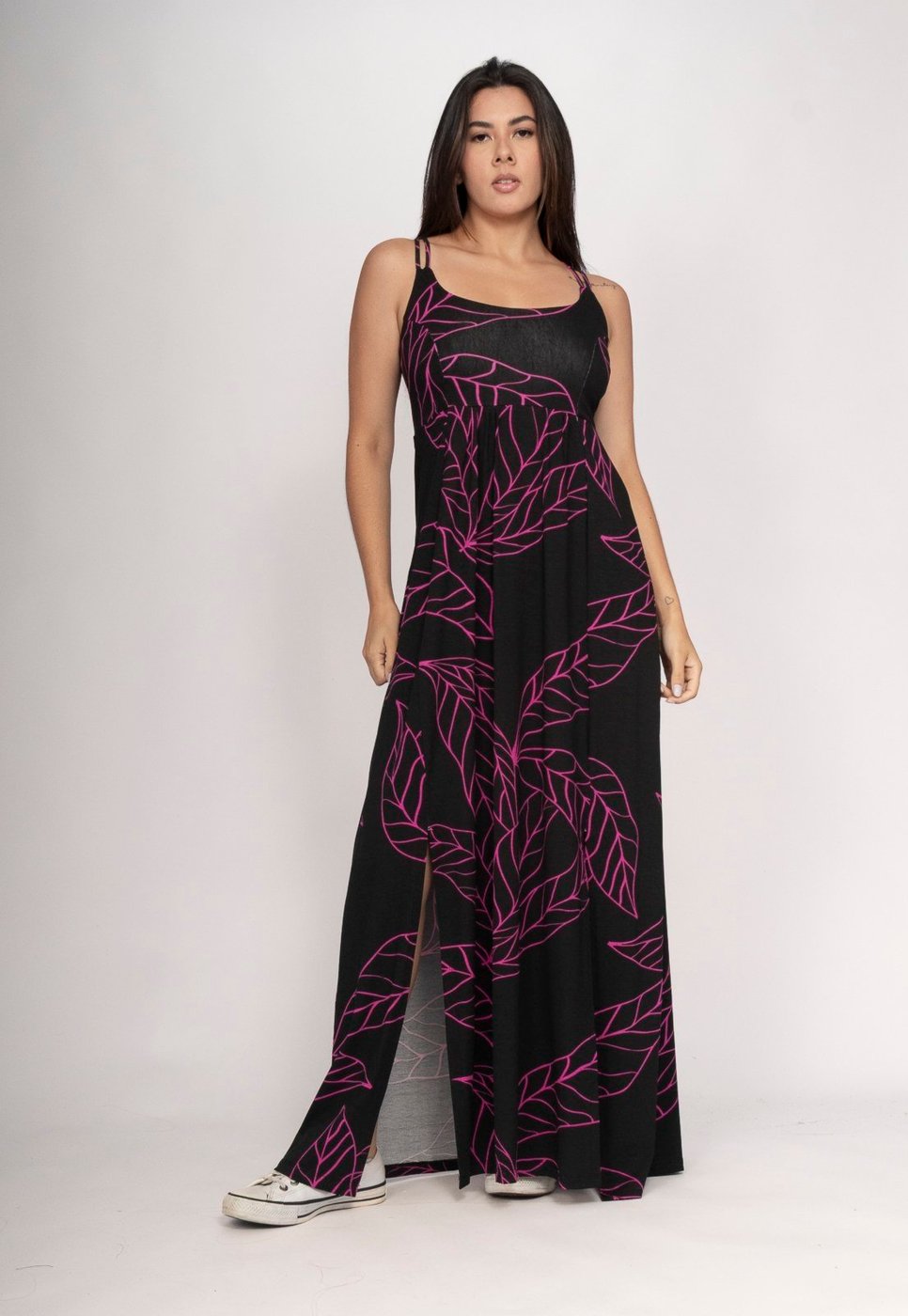 Vestido CabanaFree Longo Jambo Malha Aberturas Aberturas Antúrios Lilás