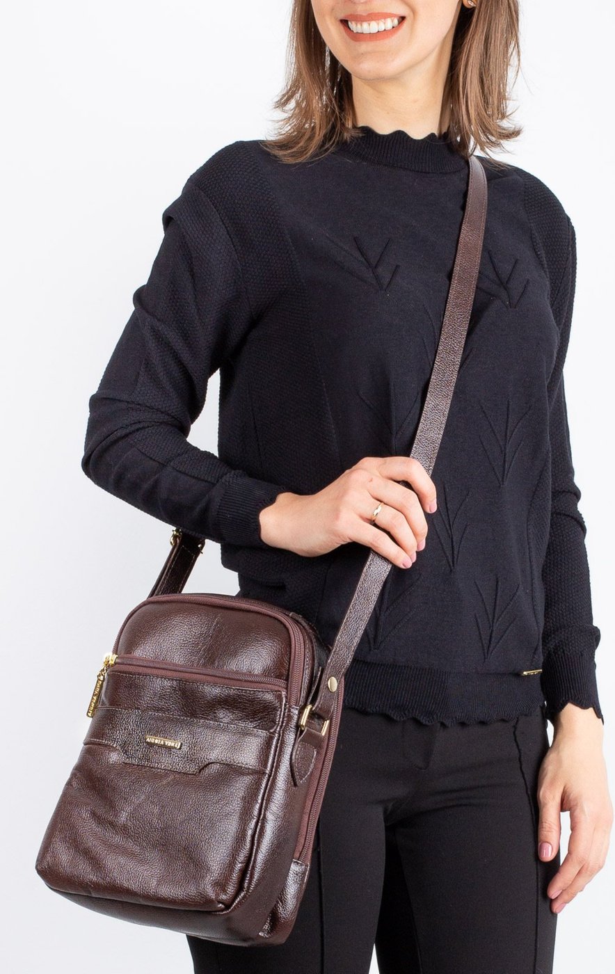 Imagem principal Bolsa Andrea Vinci Transversal De Couro Liso Com Divisórias Fernanda café Andrea Vinci café