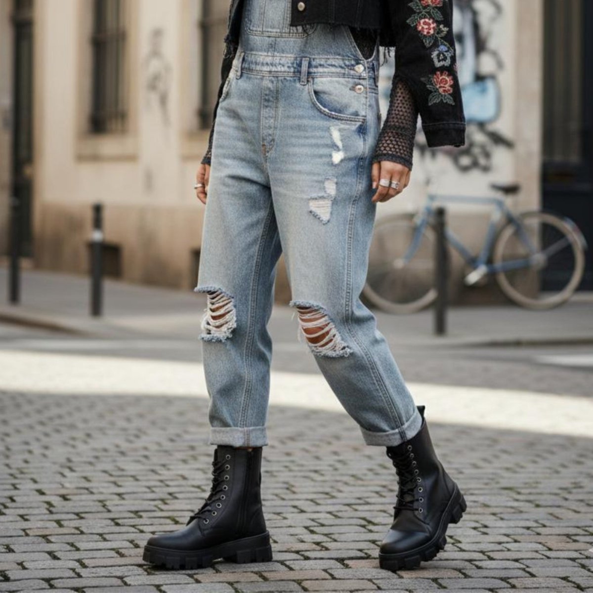 Bota Coturno Feminino Amarração Cano Curto