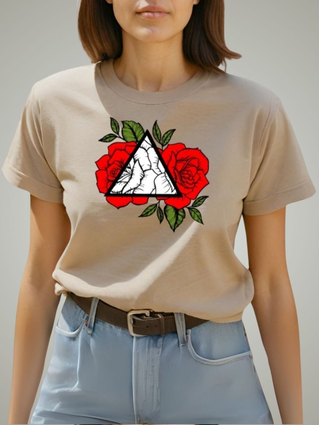 Imagem principal Camiseta Feminina T-shirt GuGi Rosas Vermelhas Camisa Caqui marrom caqui Gugi marrom caqui