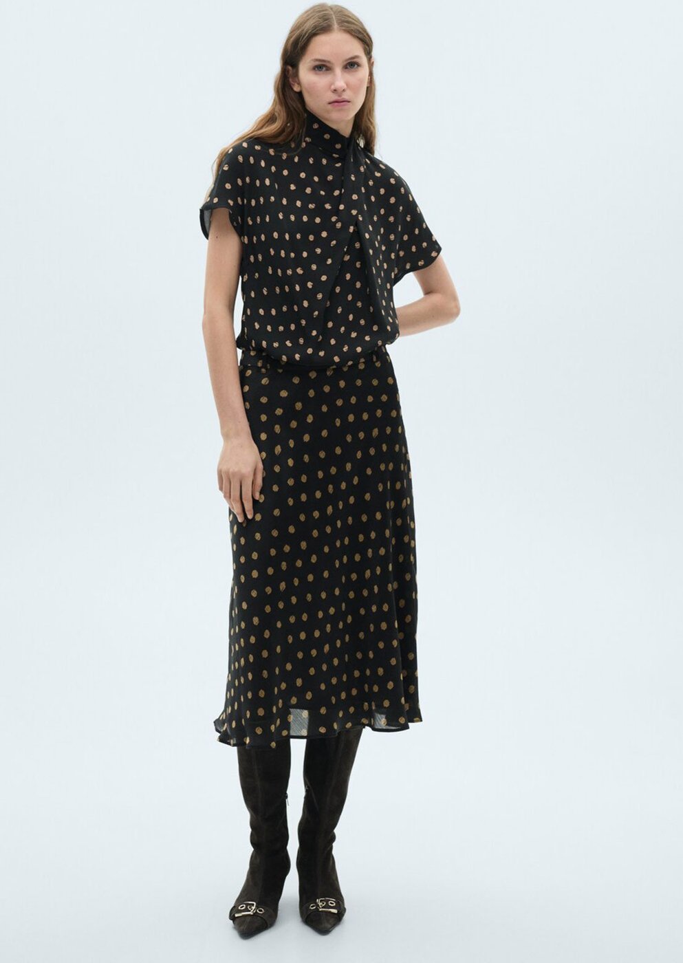 Saia Mango Midi Tody Preta