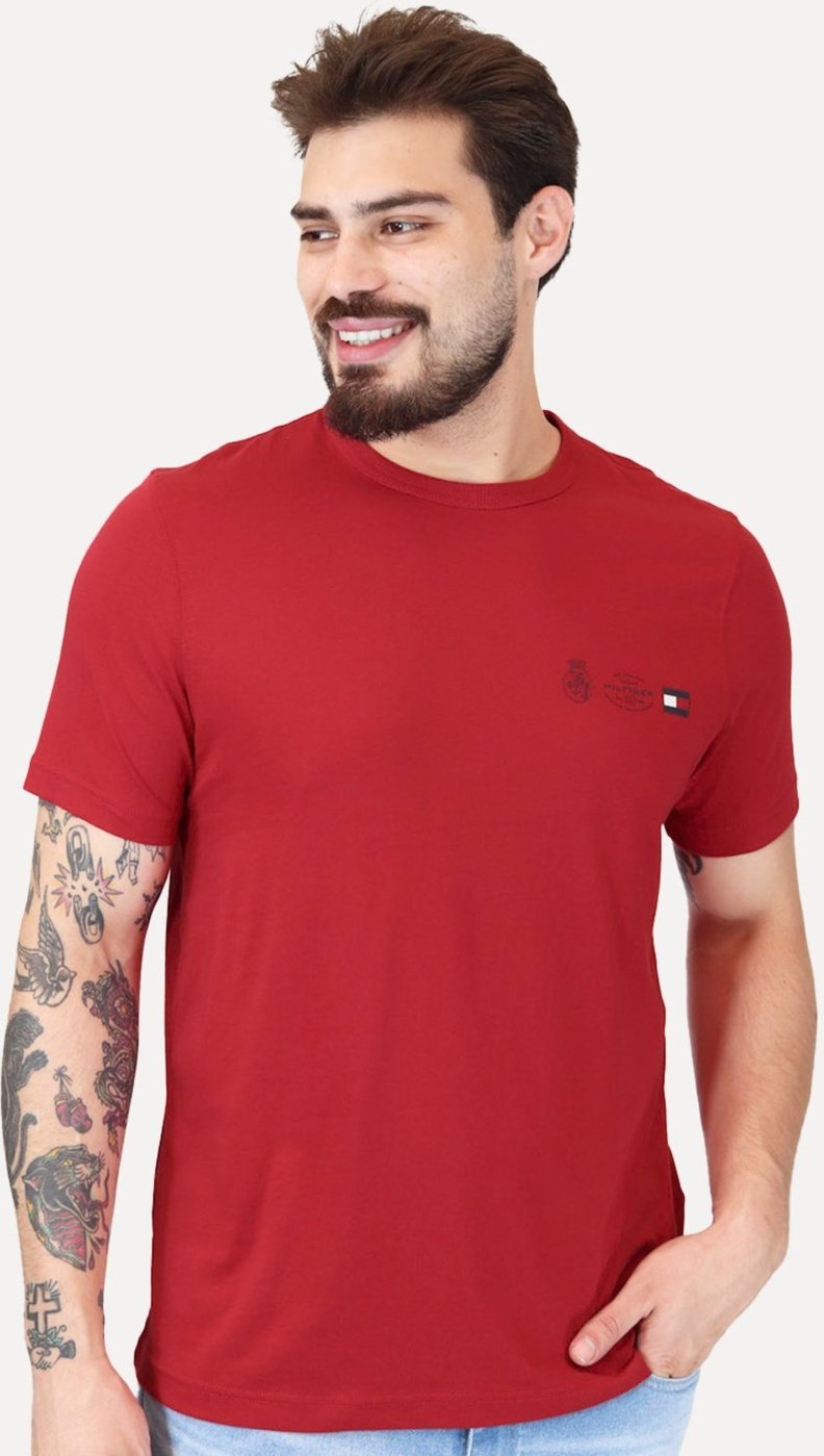 Imagem principal Camiseta Tommy Hilfiger Masculina Regular Small Crest Outline Vermelha vermelho Tommy Hilfiger vermelho