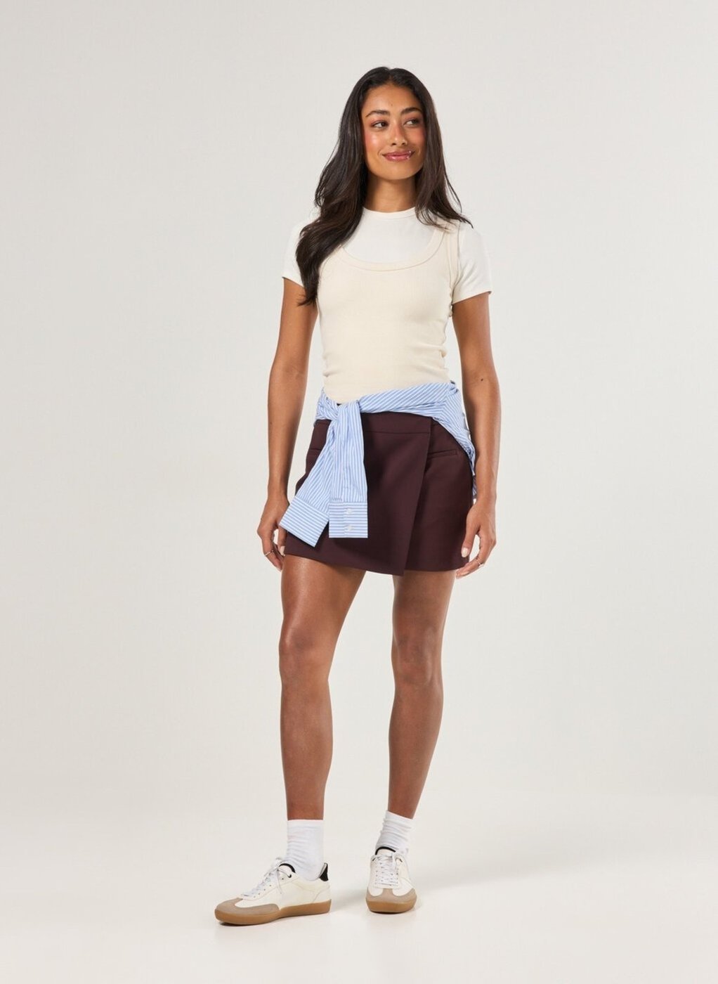 Saia Alfaiataria Cós Assimétrico