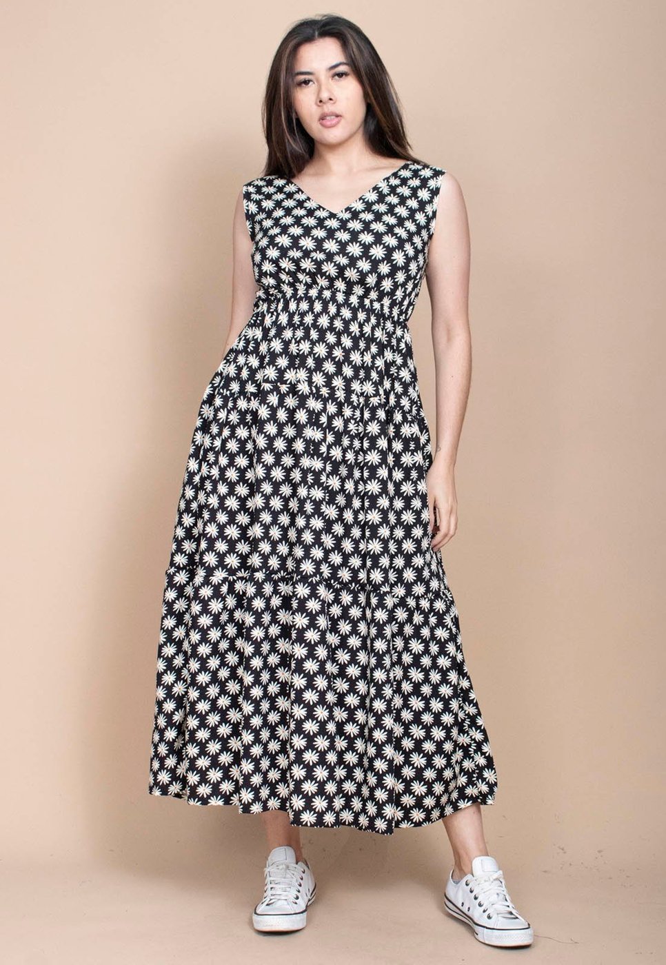 Vestido Cabanafree Regata Longo Peri Viscose Camadas Estampa Encanto das Margaridas