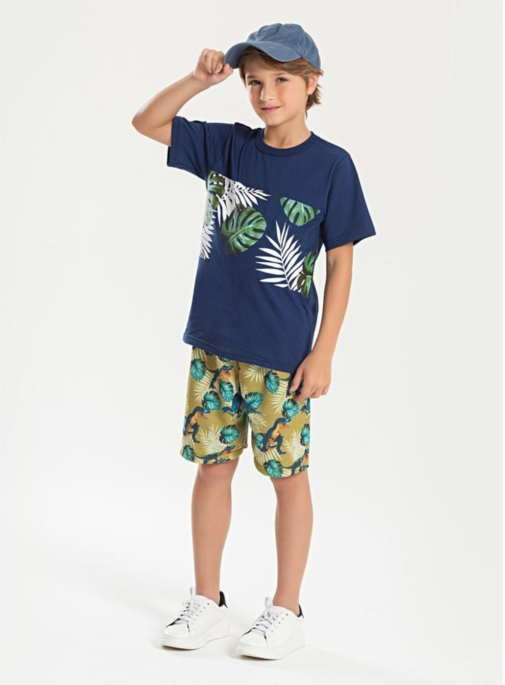 Imagem principal Infantil - Conjunto Verão Menino Marinho Camiseta e Bermuda Folhagens e Dinossauros Molekada azul Molekada azul