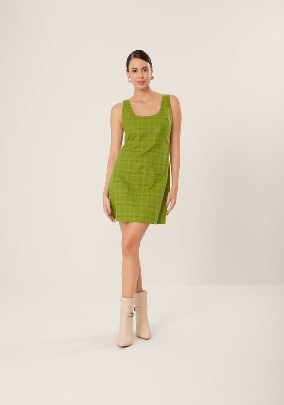 Vestido Curto Xadrez De Alças Largas Em Algodão Peletizado