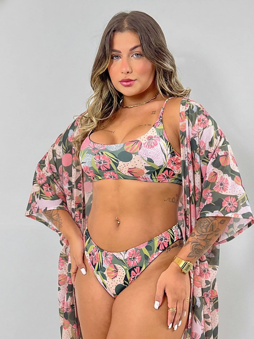 Imagem principal Conjunto Vicbela Biquíni Top Faixa Bojo Removível Calcinha Comum + Saída de Praia Kimono rosa Vicbela rosa