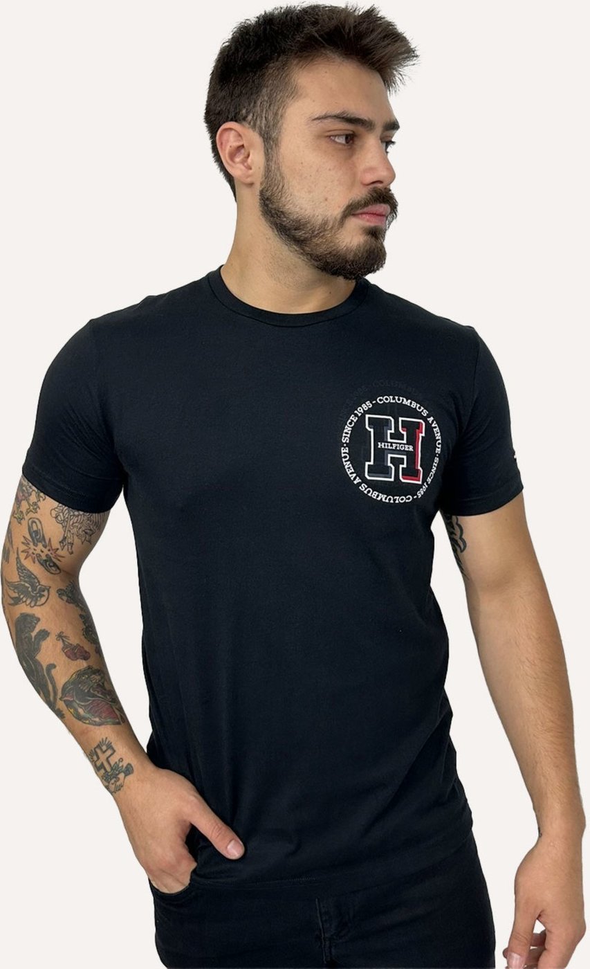 Imagem principal Camiseta Tommy Hilfiger Masculina Columbus H Roundle Logo vermelho Tommy Hilfiger vermelho