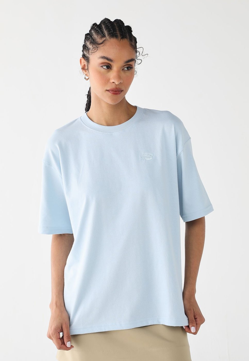 Imagem principal Camiseta Feminina New Balance Oversized Small Logo Claro azul New Balance azul