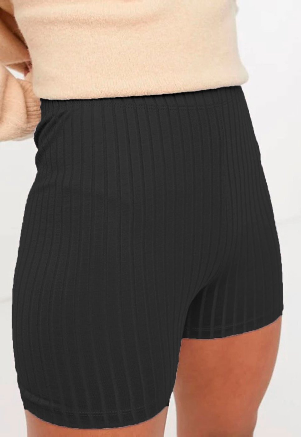 Imagem principal Short Canelado Diluxo Verão preto Diluxo preto