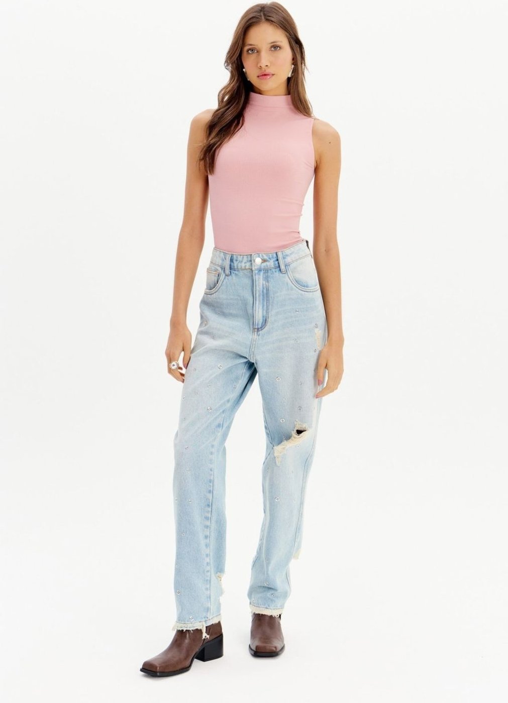 Calça Jeans Tapered Com Aplicações