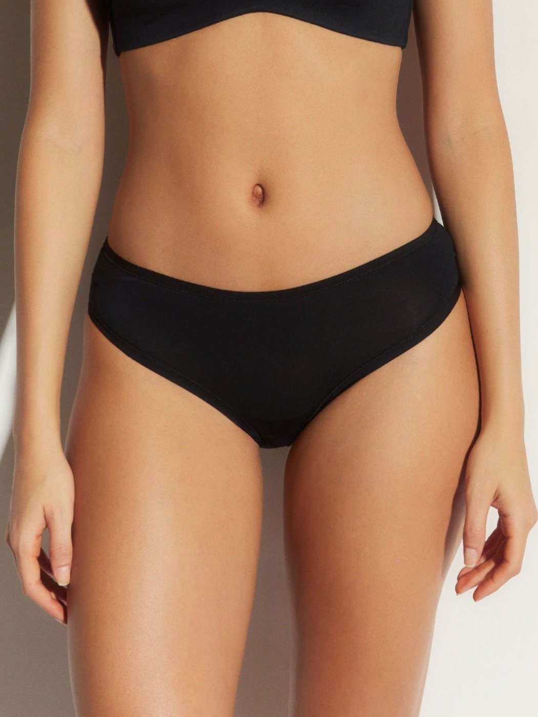 Imagem principal Calcinha Boyshort Essentials Modal Preto Loungerie incolor Loungerie incolor
