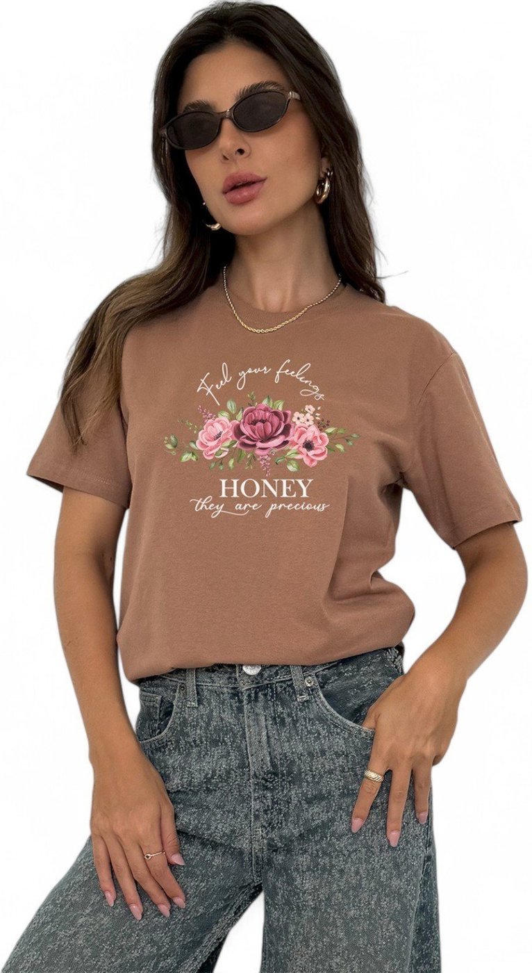 Camiseta Cianias Marrom Estampa Honey