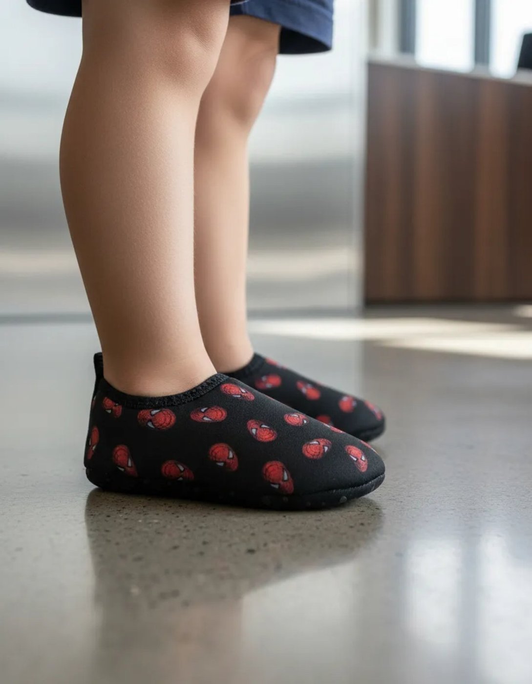 Imagem principal Infantil - Meia Sapatilha Menino Neném Personagem Aranha Antiderrapante Confortável e Macia Footz preto Footz preto