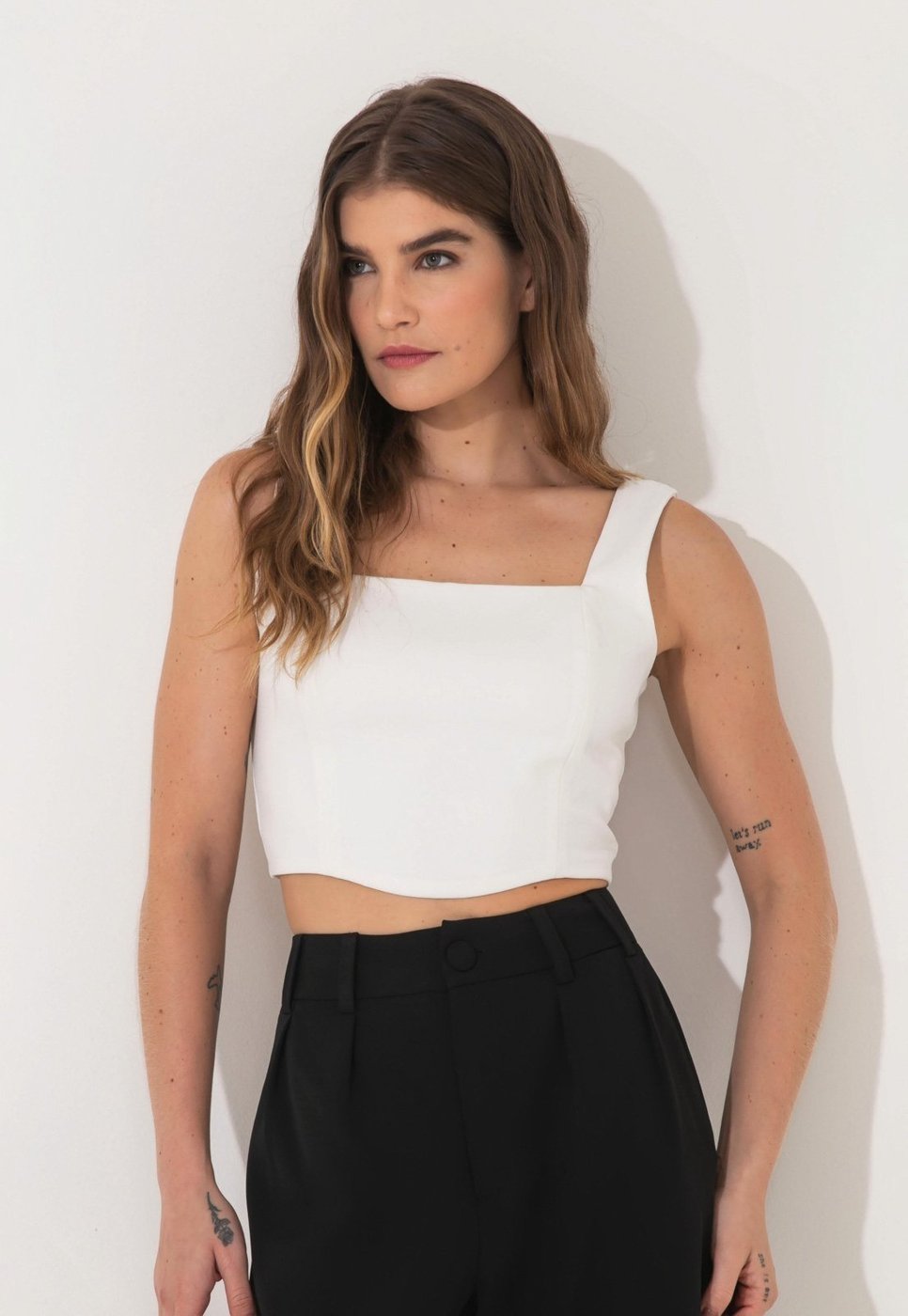 Imagem principal Cropped Alfaiataria Traymon Com Zíper Off White off-white white Traymon off-white white