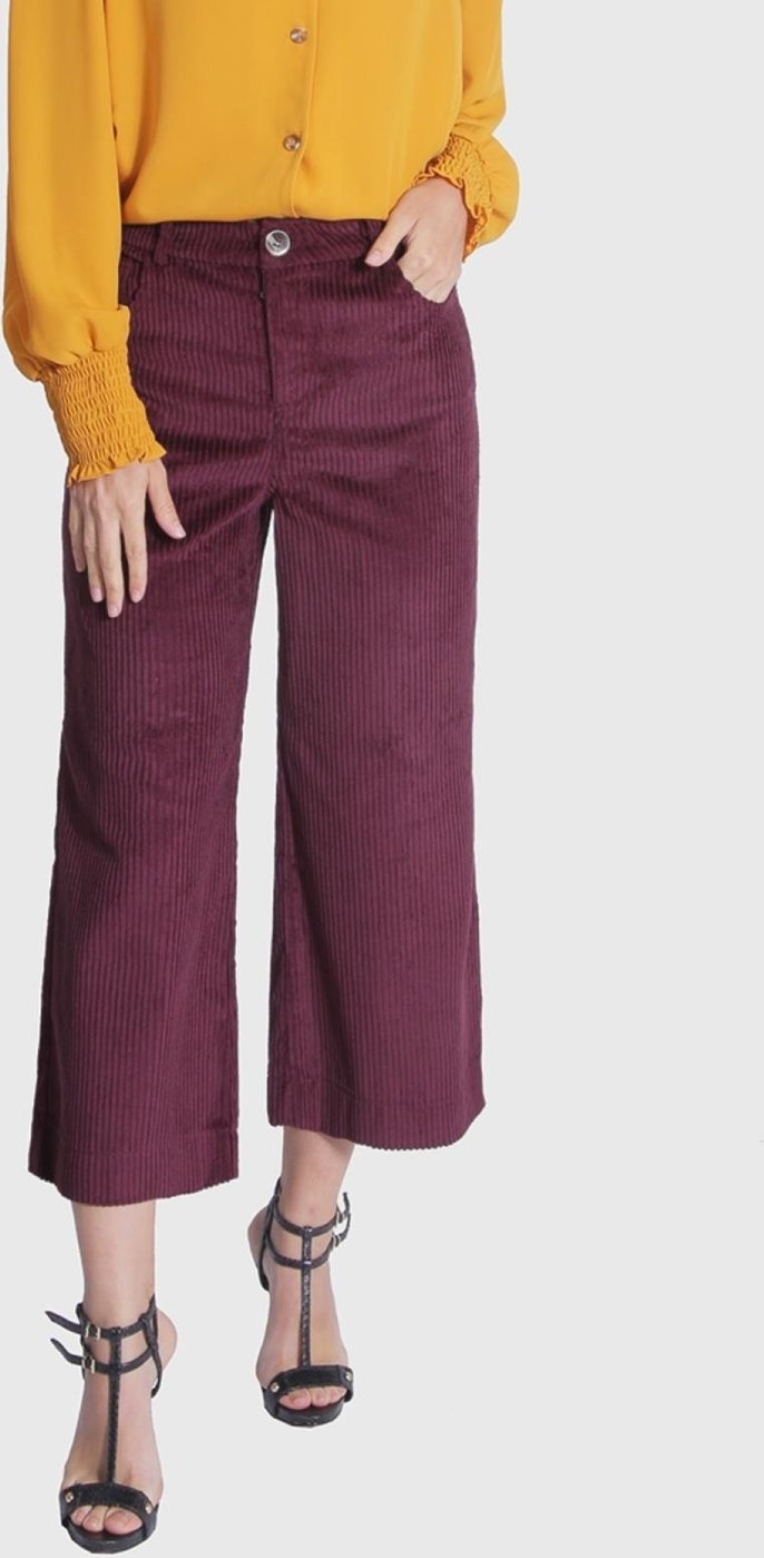 Calça Pantacourt Miss Joy Veludo 6065