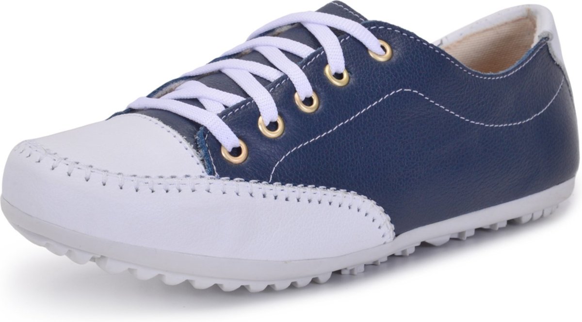 Tênis Feminino de Couro Cadarço