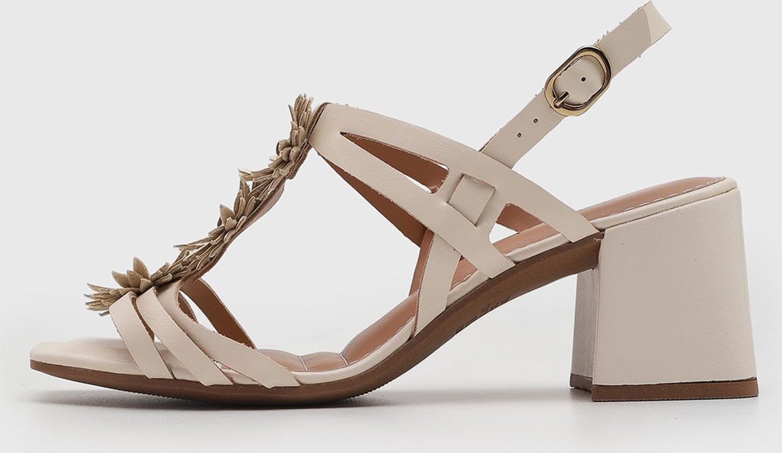 Sandália Feminina Dakota Tiras Florais Salto Bloco Off-White