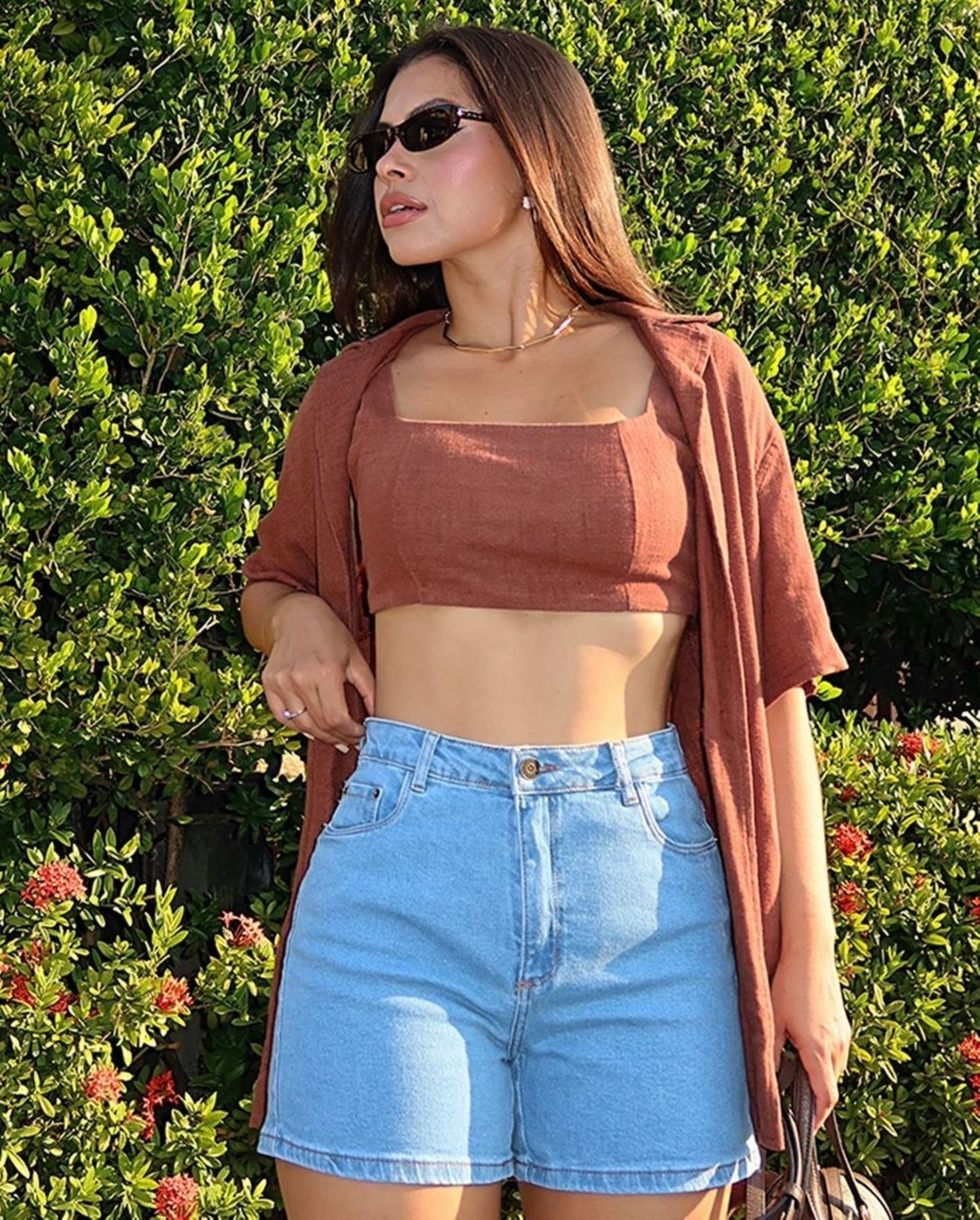 Shorts Mom Feminino Cintura Alta Básico com Elastano 70201 Média