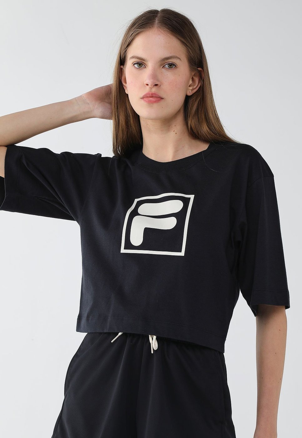 Imagem principal Camiseta Feminina Fila Cropped Union Classic Preta preto Fila preto