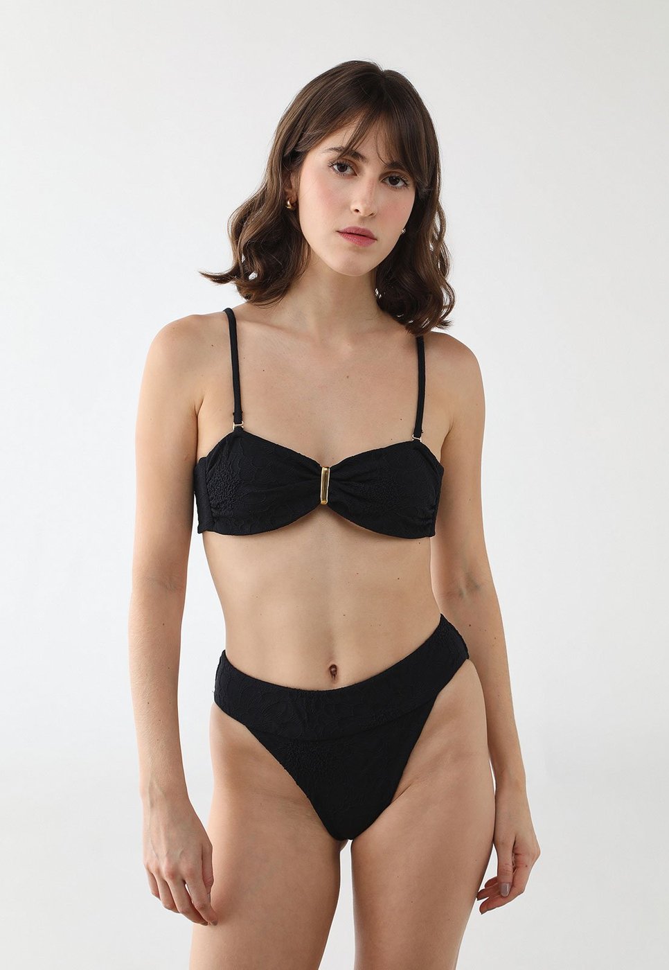 Conjunto Biquíni Feminino FARM Pala Textura Flor