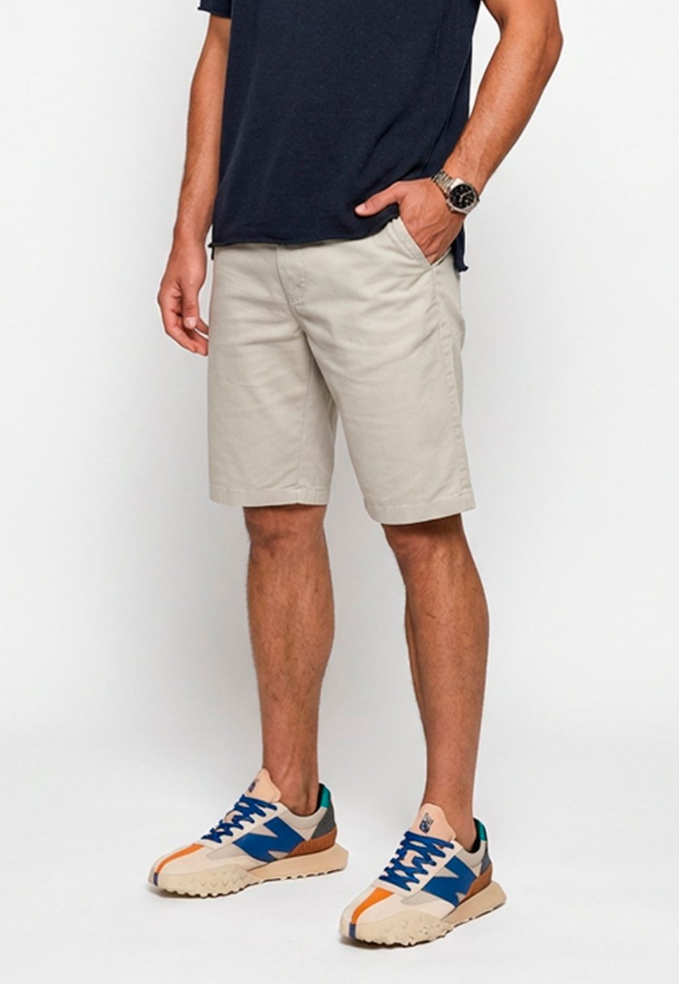 Imagem principal Bermuda Masculina Sarja Cós Elástico Casual Confortável Estilo Urbano Claro Macaw cinza Macaw cinza