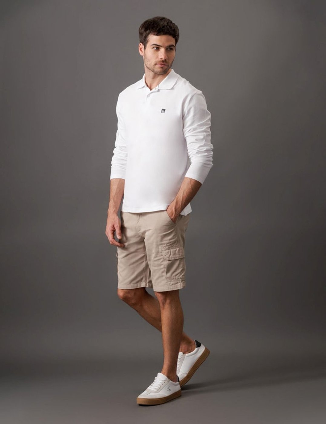 Imagem principal Bermuda Masculina Color Cargo Calvin Klein Jeans - Caqui Claro cáqui caqui Calvin Klein Jeans cáqui caqui