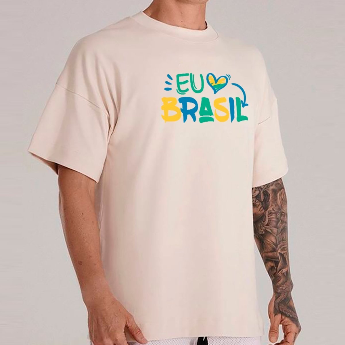 Imagem principal Camiseta Ousy Oversized Eu Amo Brasil Estampa Patriótica Moda Streetwear Unissex Off White off-white white ousy off-white white
